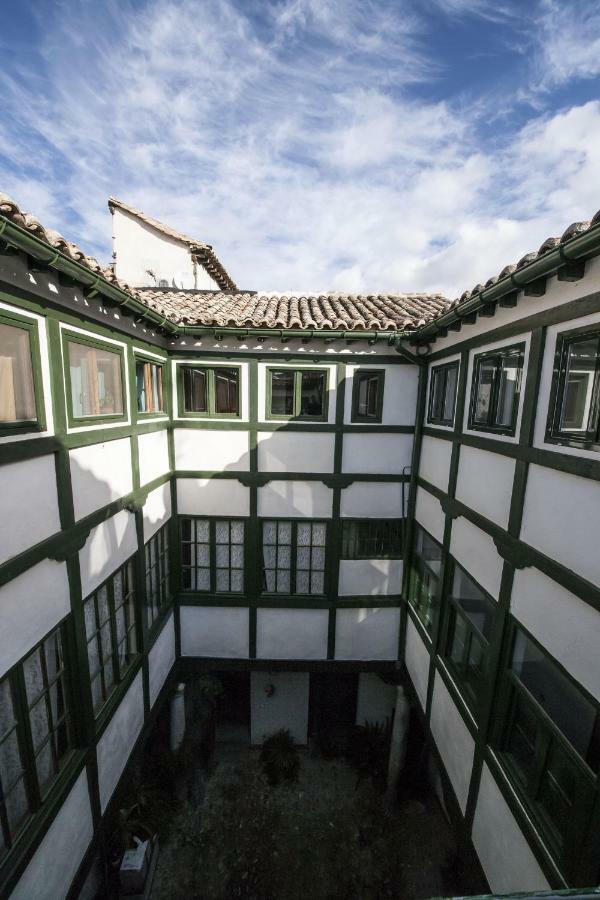 Ferienwohnung Atico Patio De La Plata Toledo Exterior foto